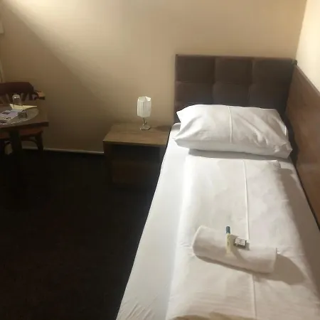 Hotel Laguna & Restaurant *